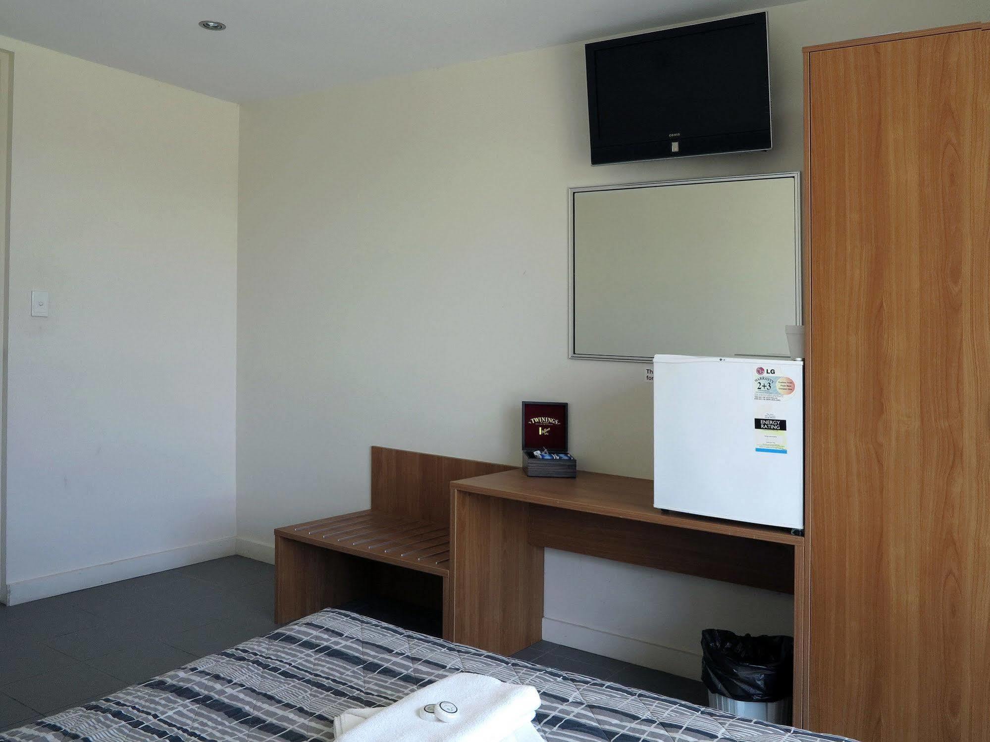 Upper Ross Hotel Townsville Buitenkant foto